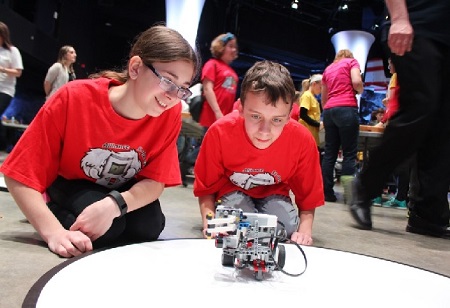 Zain and SACGC partner for Kuwait National Robotics Competition